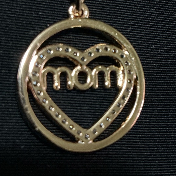 Mom pendant with chain - Picture 7 of 7
